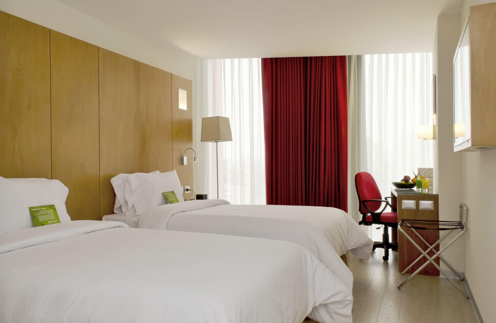 Ramada Encore By Wyndham Lima San Isidro Exterior photo