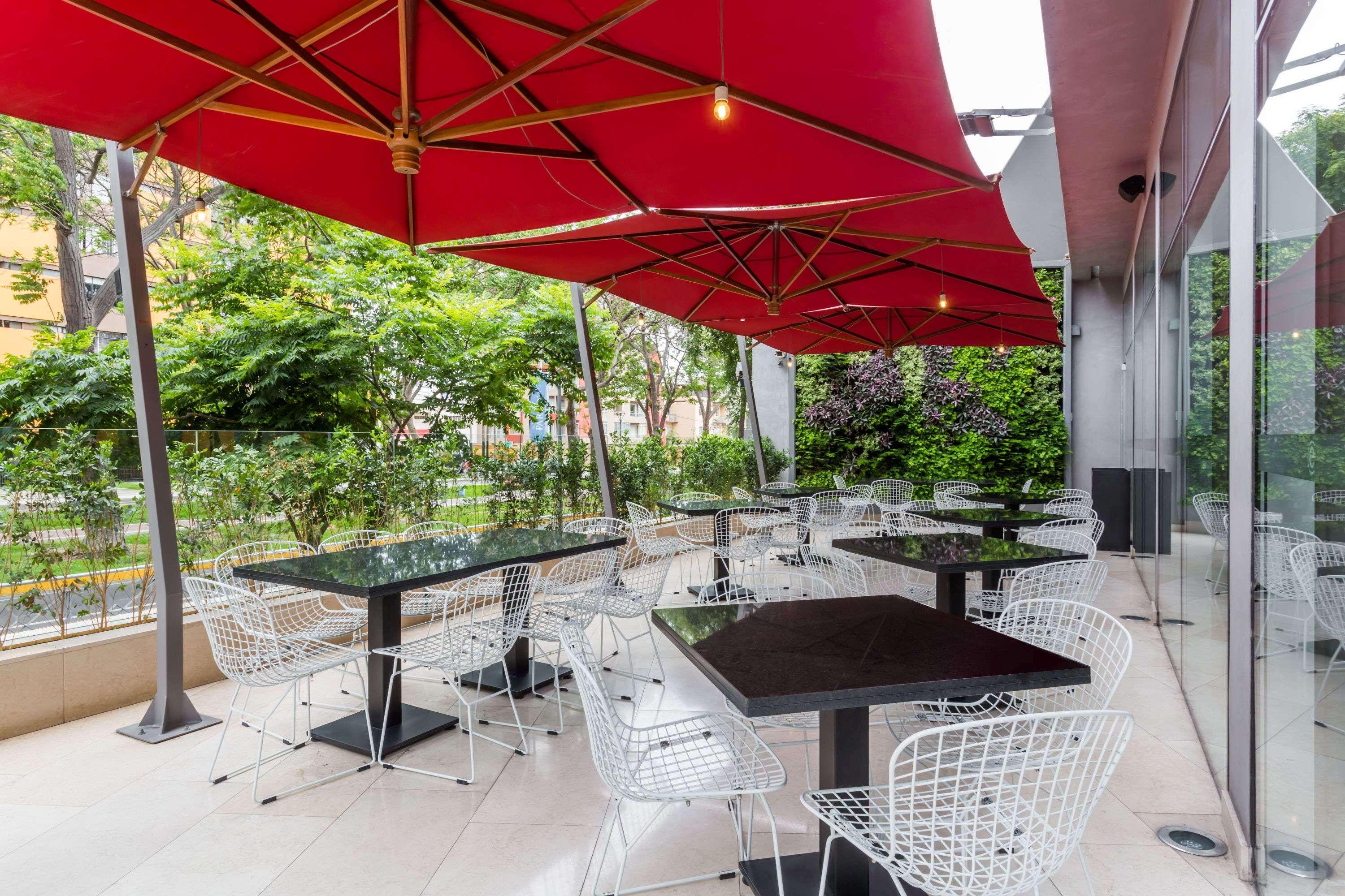 Ramada Encore By Wyndham Lima San Isidro Exterior photo