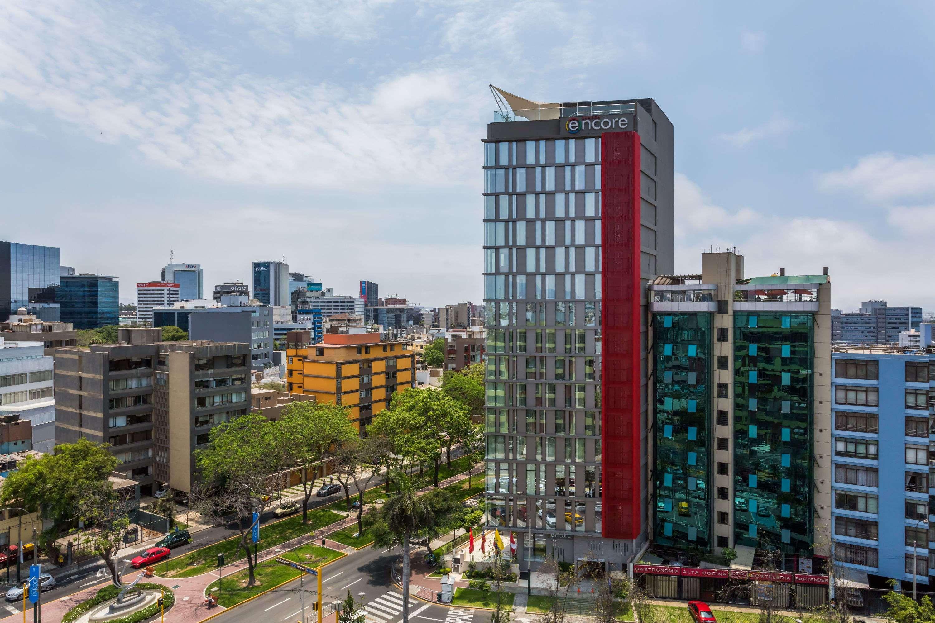 Ramada Encore By Wyndham Lima San Isidro Exterior photo