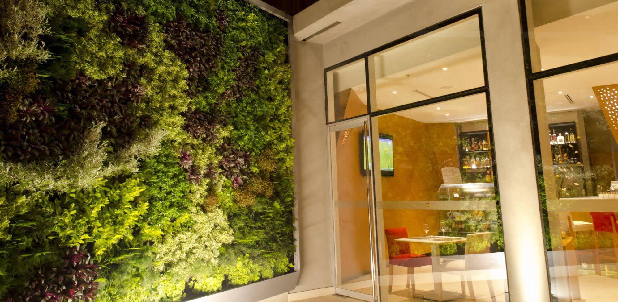 Ramada Encore By Wyndham Lima San Isidro Exterior photo